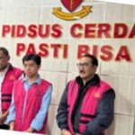 Tiga Tersangka Korupsi PT LEB Dititipkan Ke Rutan Wayhui : Heri, Eriadi, Dan Budi 1758557368_1-org