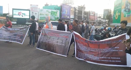 Screenshot_20250923-214521_WhatsAppBusiness